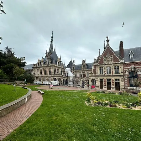 度假居 Le - Port & 费康